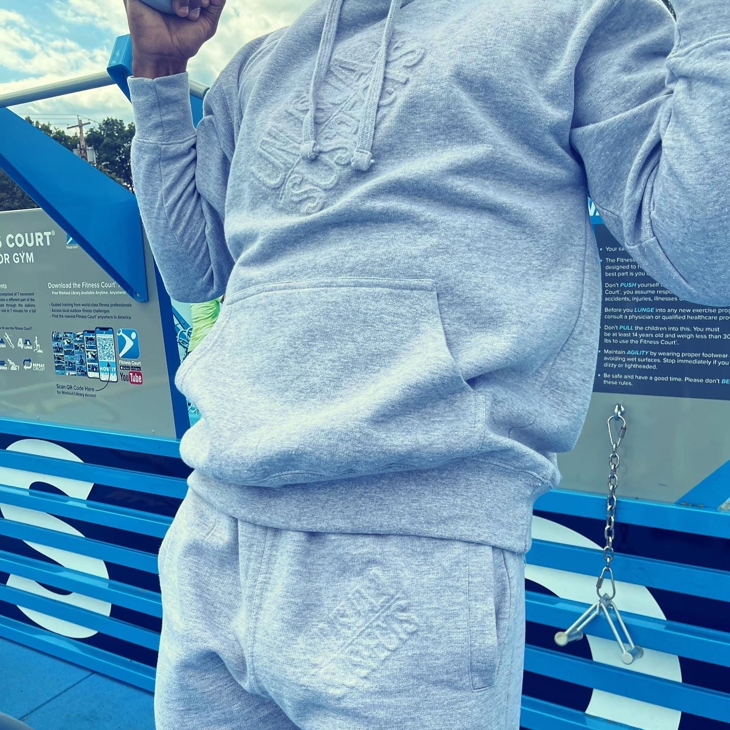 EMBOSSED SWEATSUIT